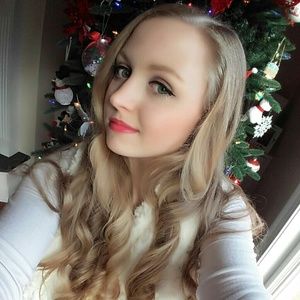 Meet your Posher, Kara